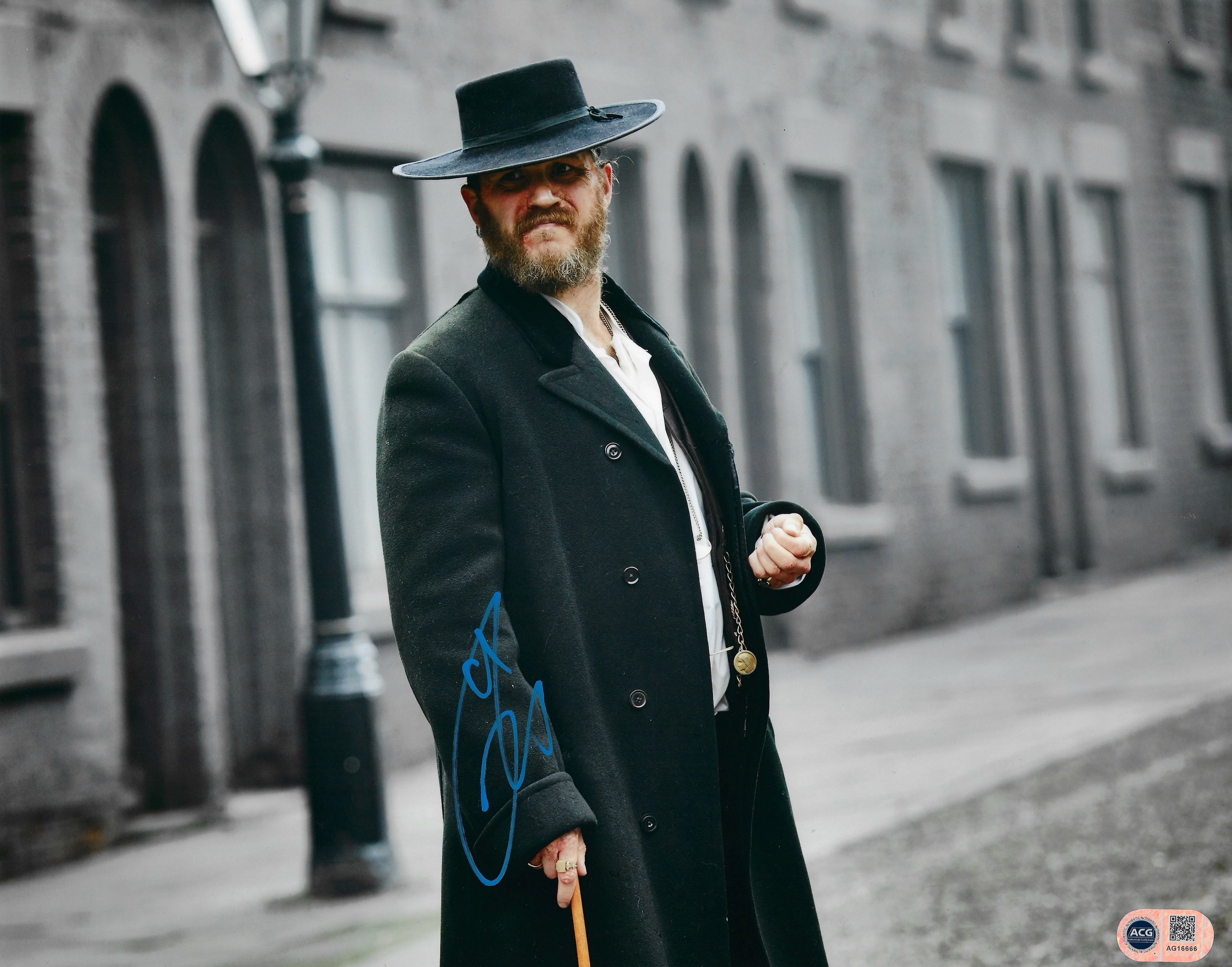 TOM HARDY SIGNED PEAKY BLINDERS 14x11 PHOTO (ACG CERT AG16666)