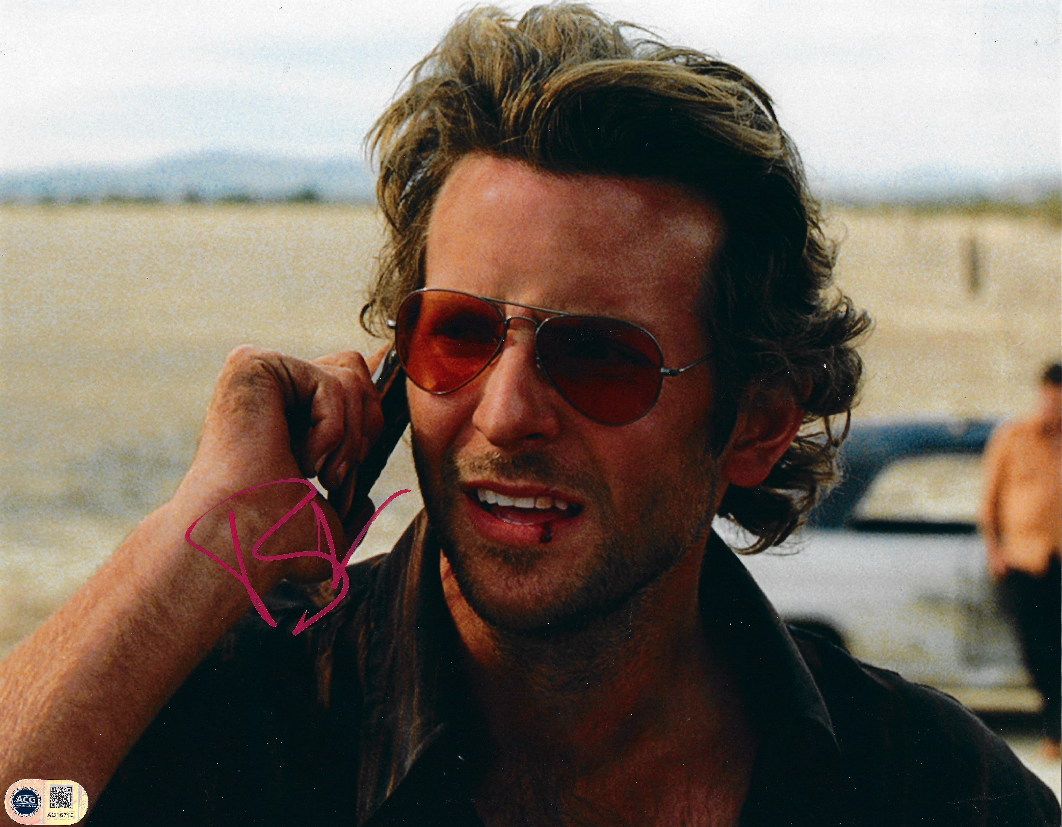 BRADLEY COOPER SIGNED 14x11 PHOTO THE HANGOVER (ACG CERT AG16710)