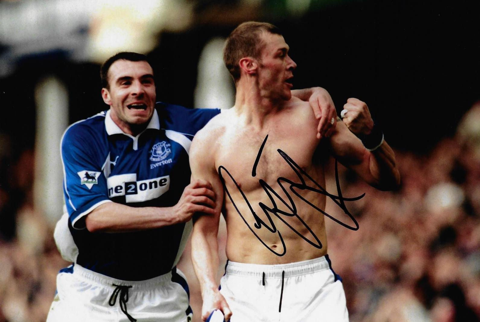 DUNCAN FERGUSON SIGNED EVERTON 12x8 CELEBRATION PHOTOGRAPH (AFTAL COA)