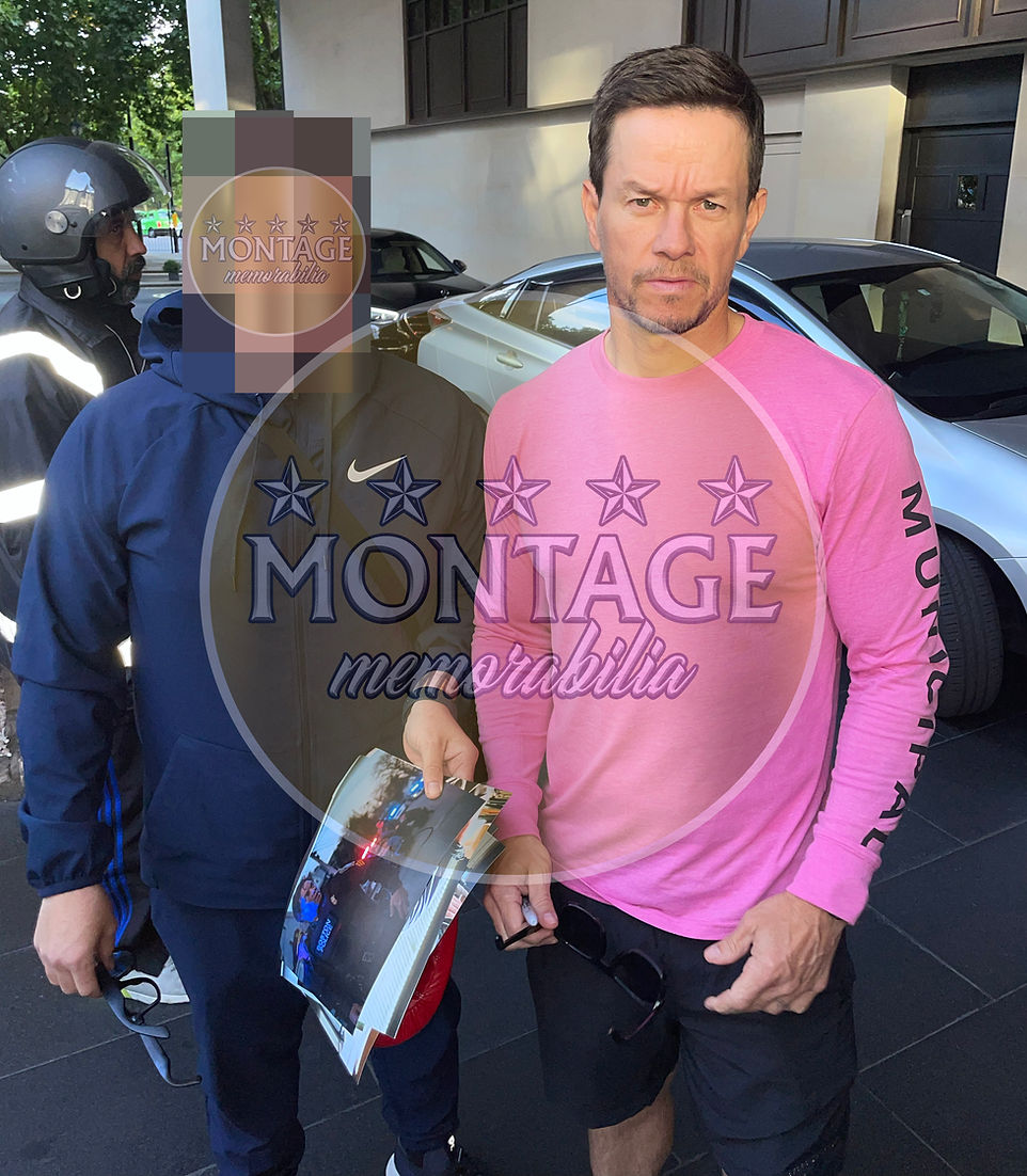 MARK WAHLBERG SIGNED PATRIOTS DAY 10X8 PHOTO (ACG CERT AG17098)
