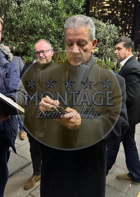 BRUCE BUFFER SIGNED UFC AUTOGRAPH FIGHT GLOVE (ACG CERT AG17556)