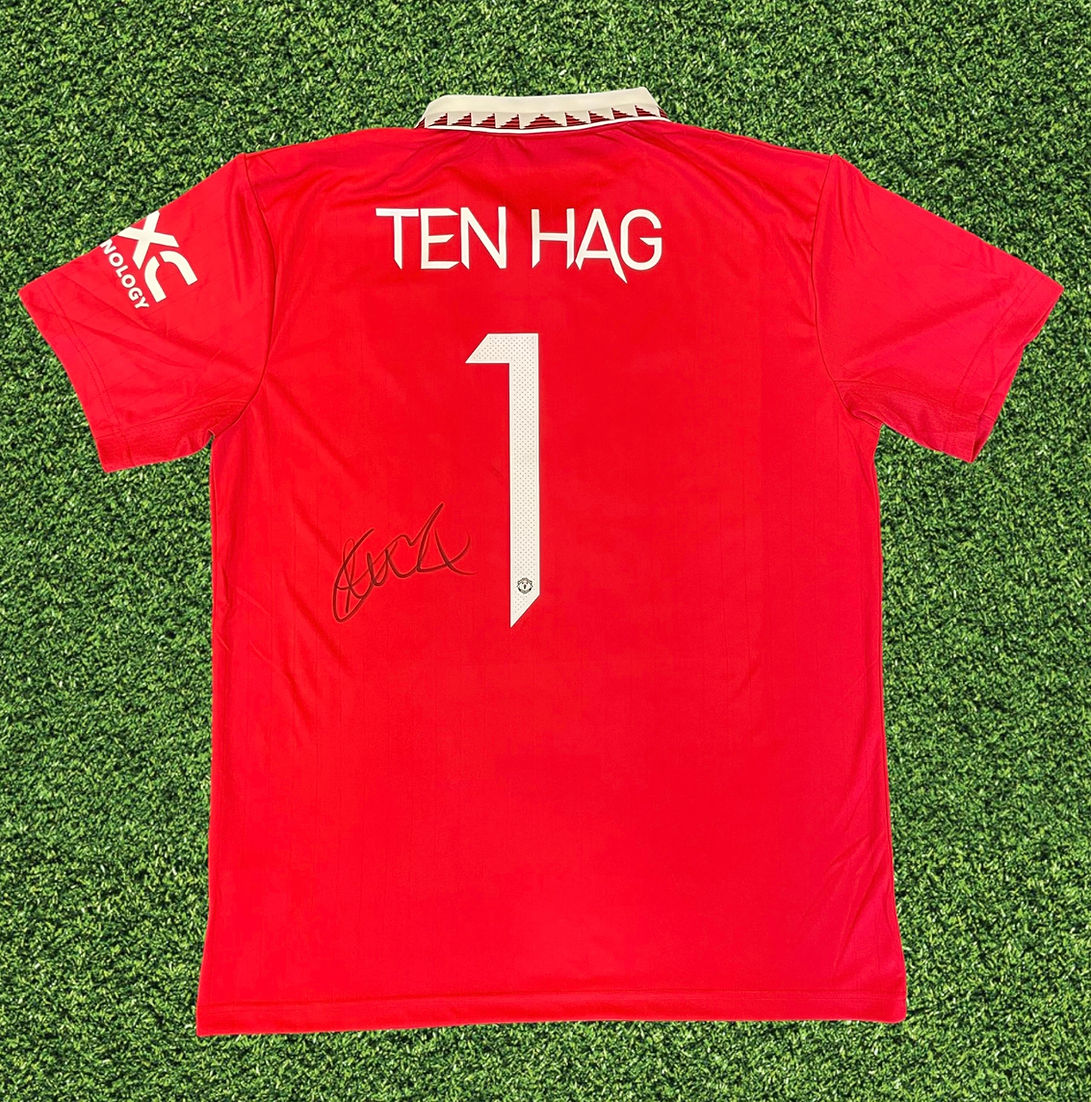 ERIK TEN HAG SIGNED 2022/23 MANCHESTER UTD HOME SHIRT 2 (AFTAL COA)