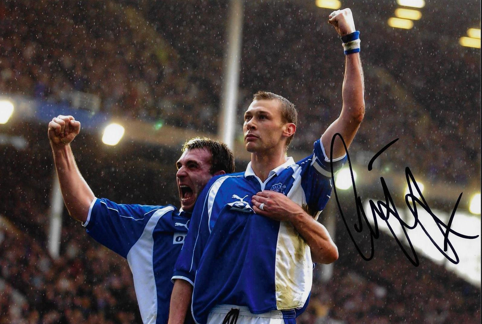 DUNCAN FERGUSON SIGNED EVERTON GOAL 12x8 PHOTOGRAPH (AFTAL COA)