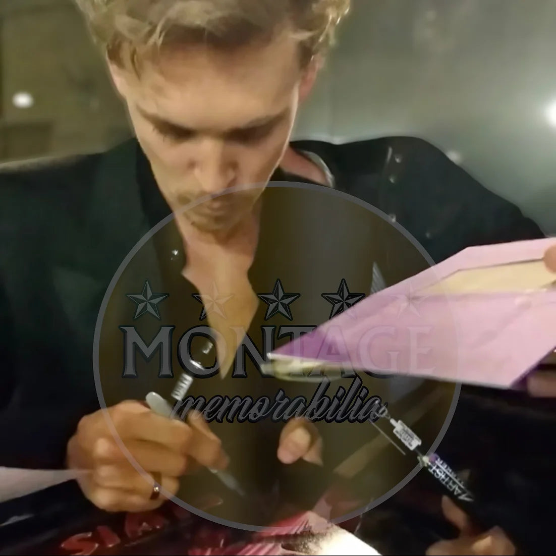 AUSTIN BUTLER SIGNED ELVIS PRESLEY ELVIS 16x12 PHOTO (ACG CERT AG16742)