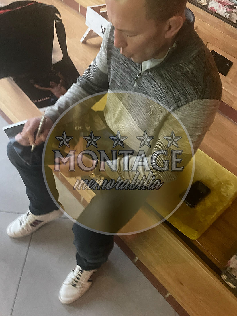 GEORGES ST-PIERRE SIGNED UFC LEGEND 14X11 PHOTOGRAPH (AFTAL COA)