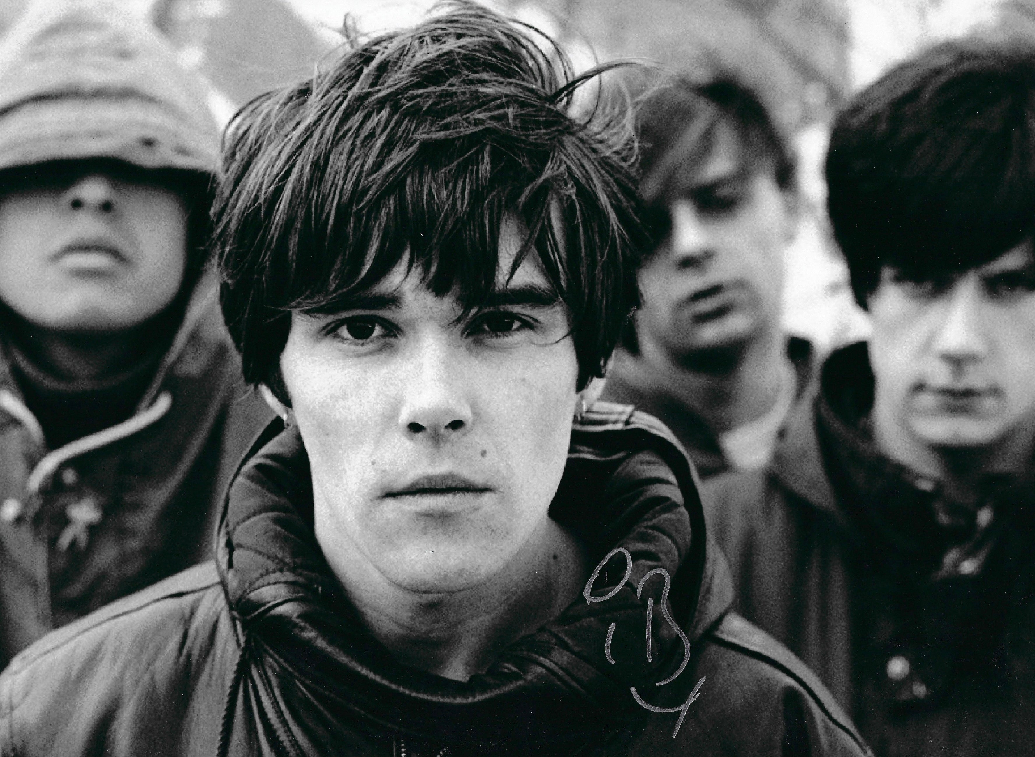 IAN BROWN SIGNED 16x12 STONE ROSES PHOTOGRAPH (AFTAL COA)