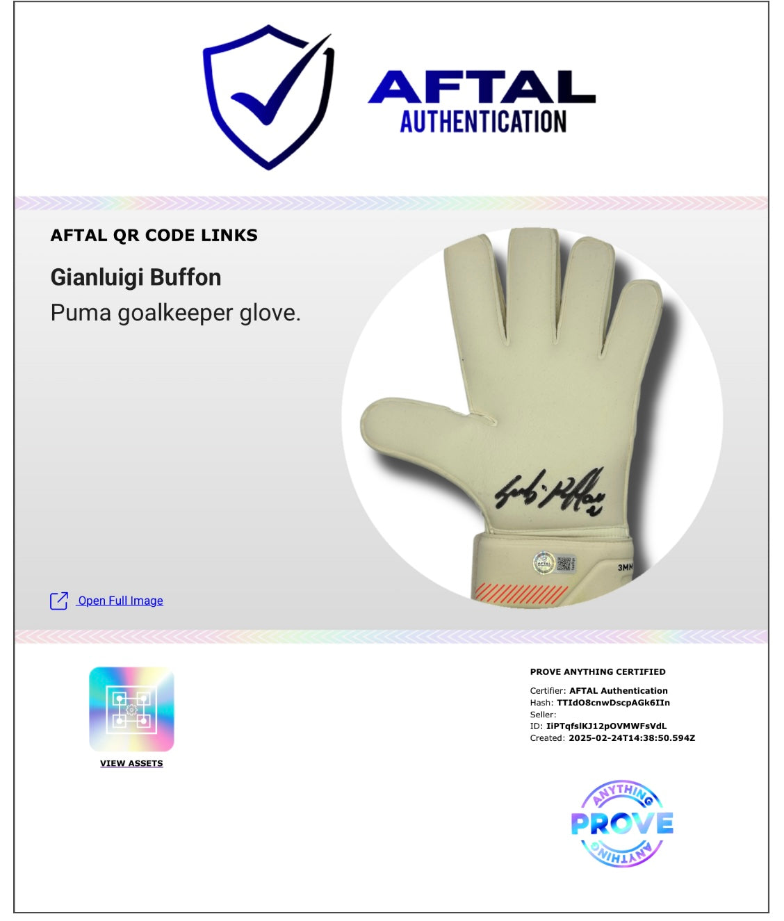 GIANLUIGI BUFFON SIGNED PUMA WHITE GOALKEEPER GLOVE L (AFTAL AUTHENTICATED)