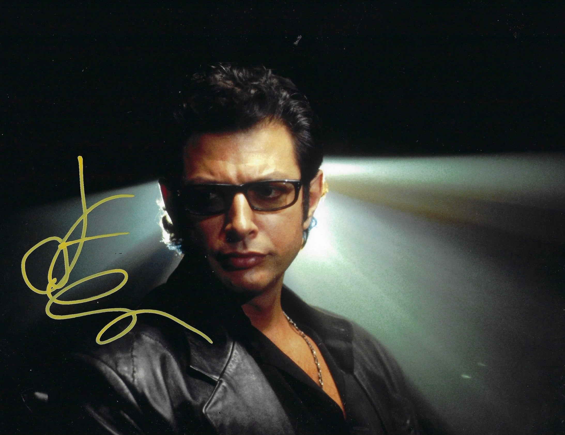 JEFF GOLDBLUM SIGNED 10x8 JURASSIC PARK PHOTOGRAPH (AFTAL COA)