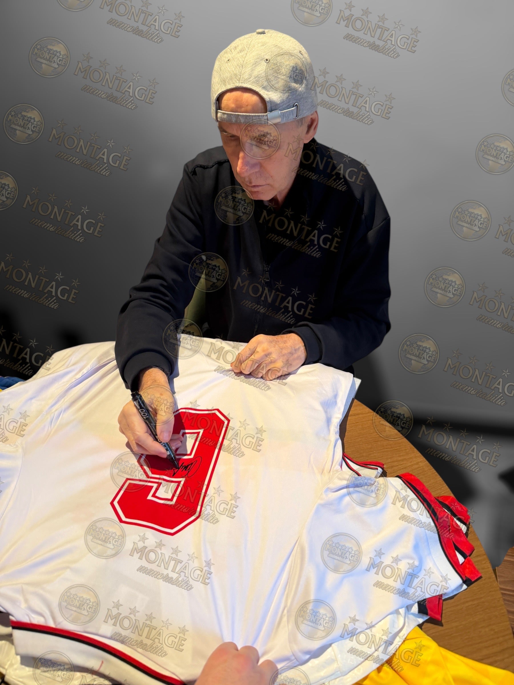 FRANCO BARESI SIGNED AC MILAN 1993/94 AWAY SHIRT (ACG CERT AG17688)