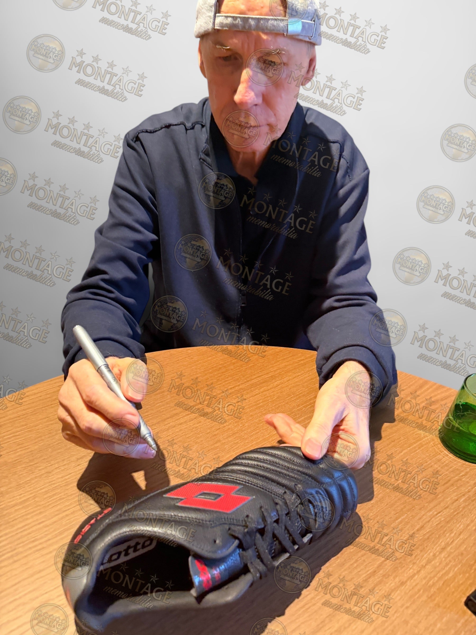 FRANCO BARESI SIGNED AC MILAN LOTTO FOOTBALL BOOT (ACG CERT AG17719)