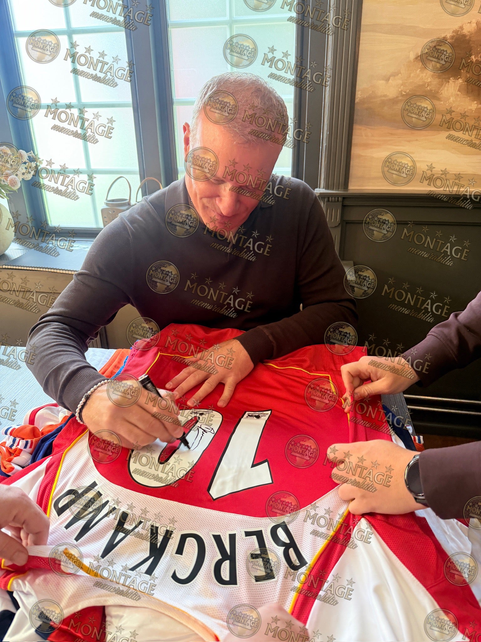 DENNIS BERGKAMP SIGNED ARSENAL FC 2004/05 HOME SHIRT (ACG WITNESS AG46514)