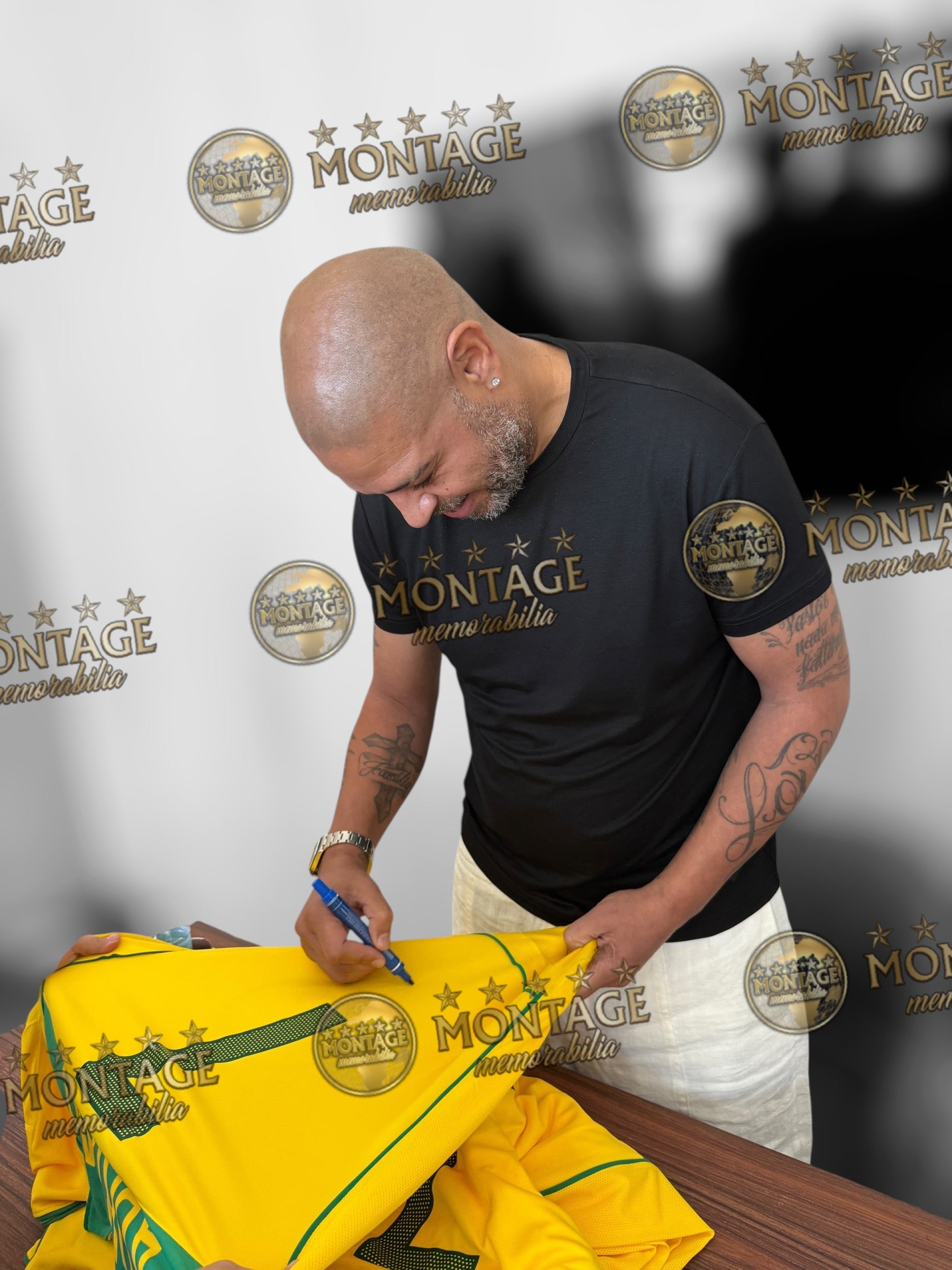 ADRIANO SIGNED BRAZIL 2004/06 HOME SHIRT (ACG CERT AG17332)