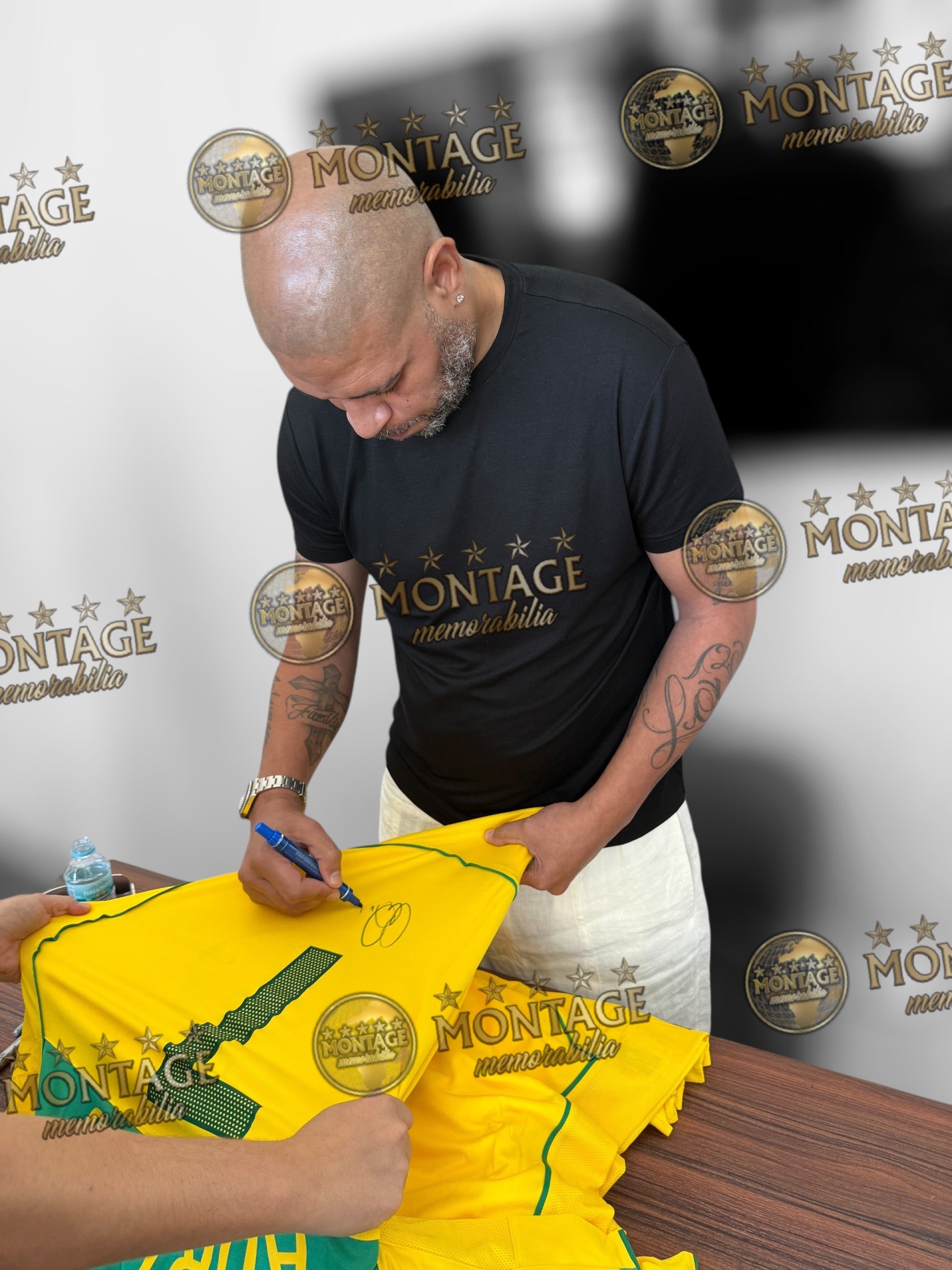 ADRIANO SIGNED BRAZIL 2004/06 HOME SHIRT (ACG CERT AG17332)