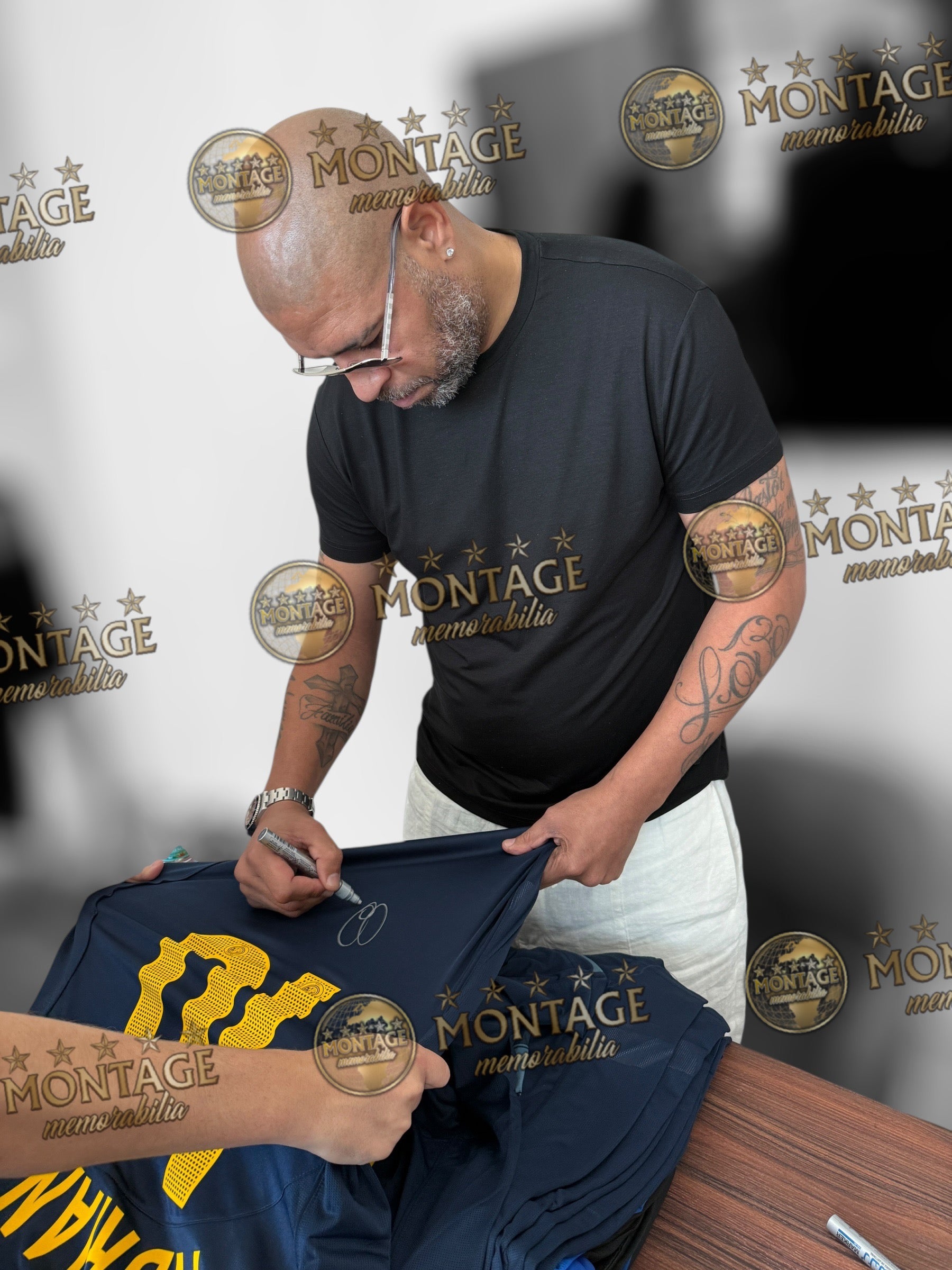 ADRIANO SIGNED INTER MILAN 2004/05 THIRD GREY SHIRT (ACG CERT AG17330)