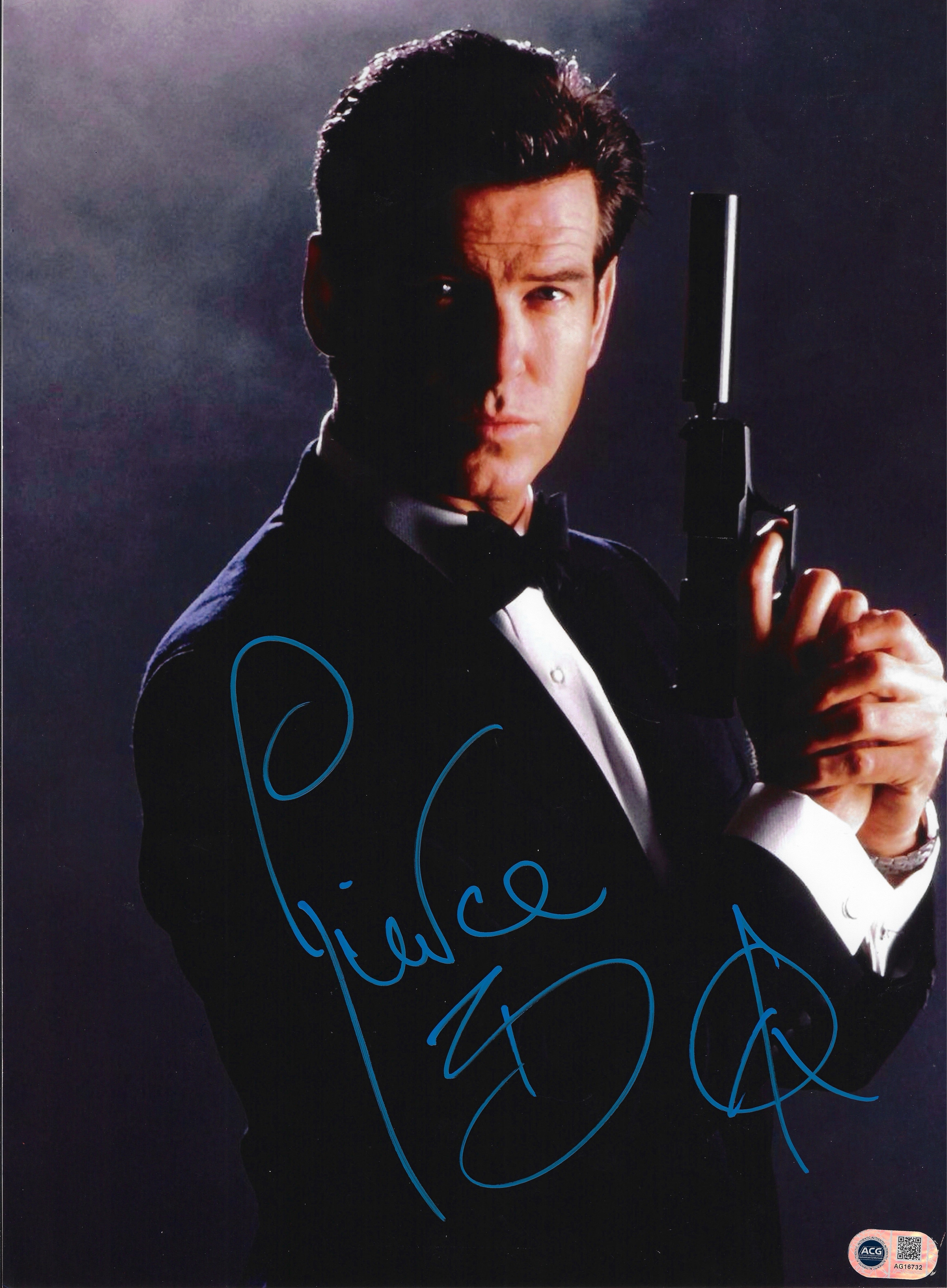 PIERCE BROSNAN SIGNED 16x12 JAMES BOND 007 PHOTO (ACG CERT AG16732)