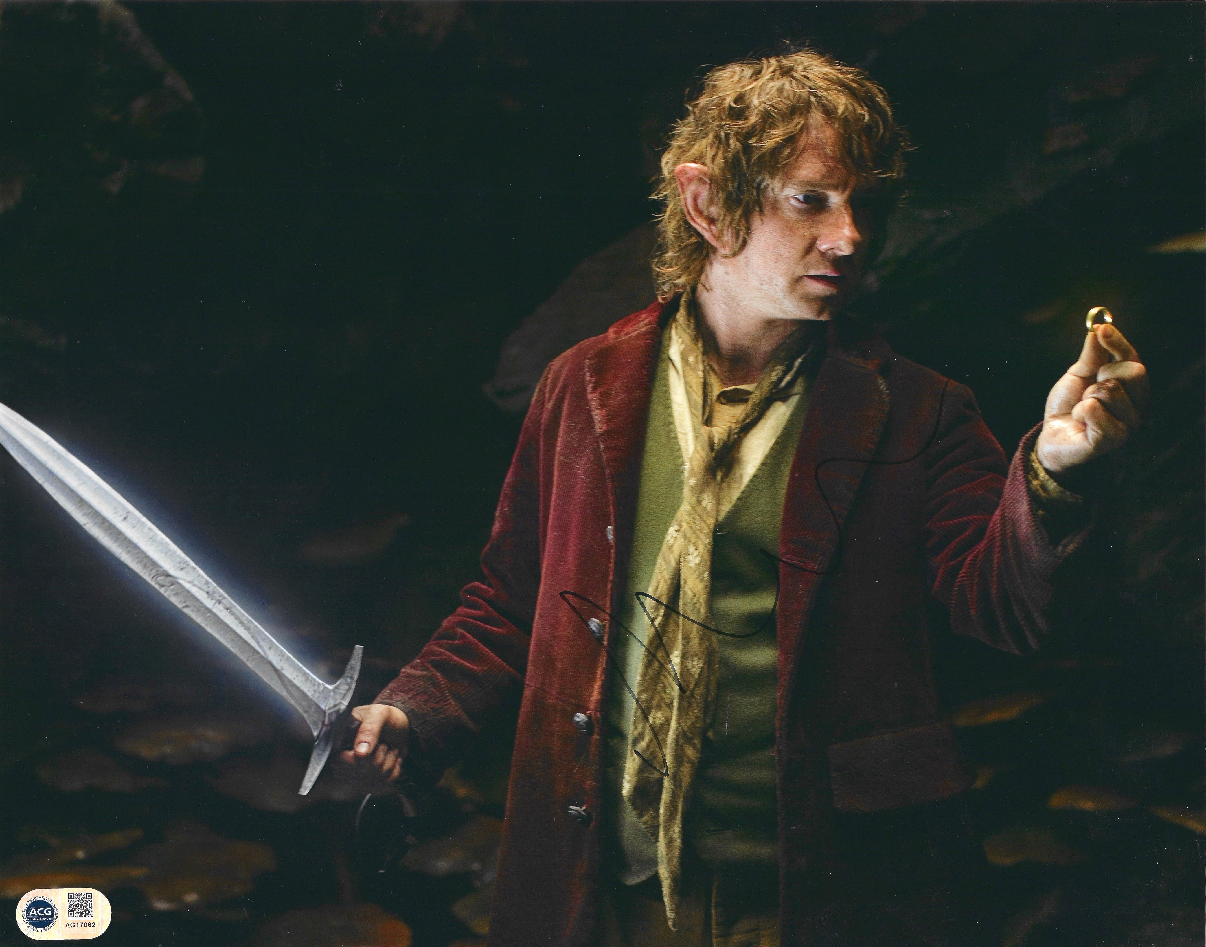 MARTIN FREEMAN SIGNED THE HOBBIT 14x11 PHOTO (ACG CERT AG17062)