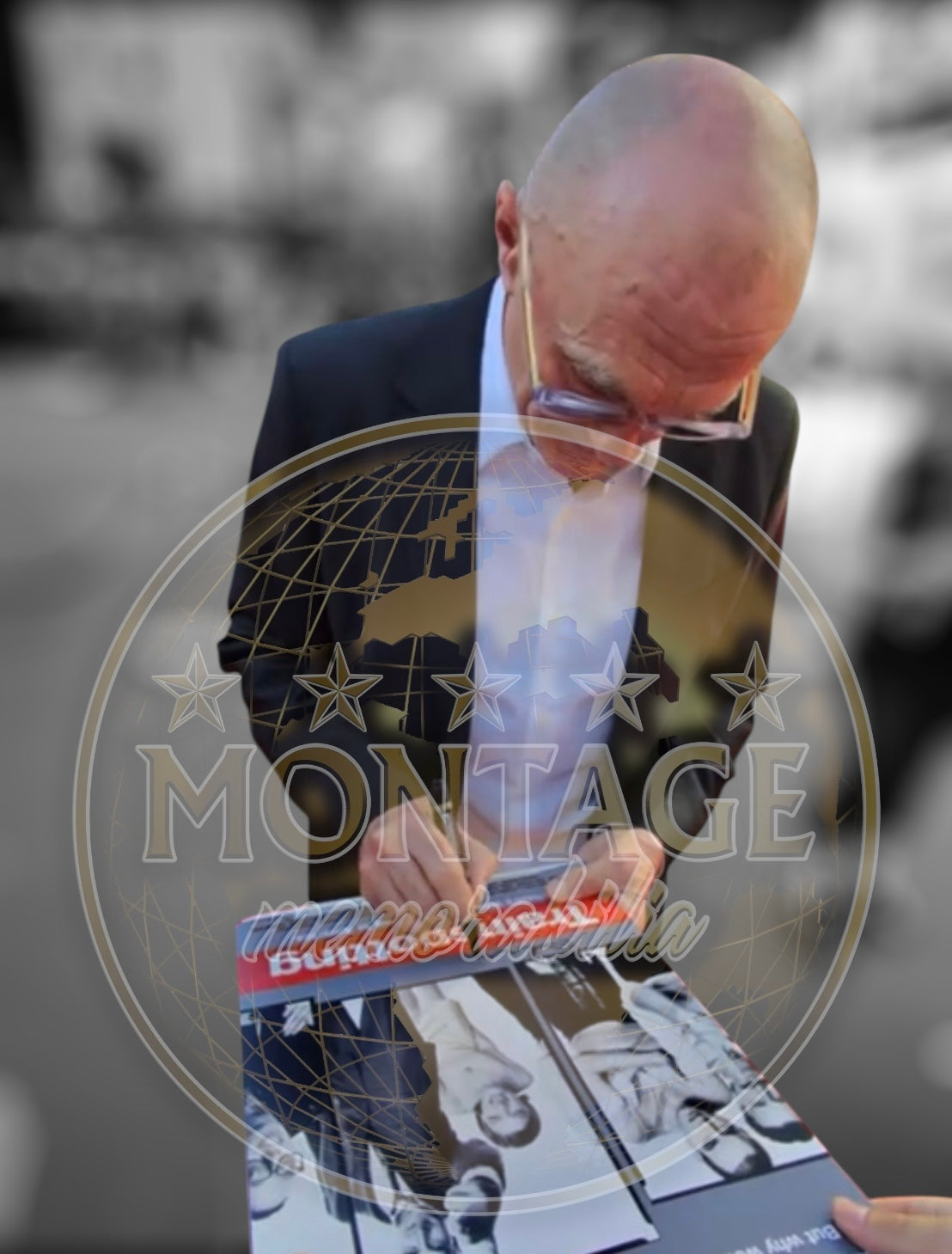 DANNY BOYLE SIGNED TRAINSPOTTING 16x12 PHOTO (ACG CERT AG16557)