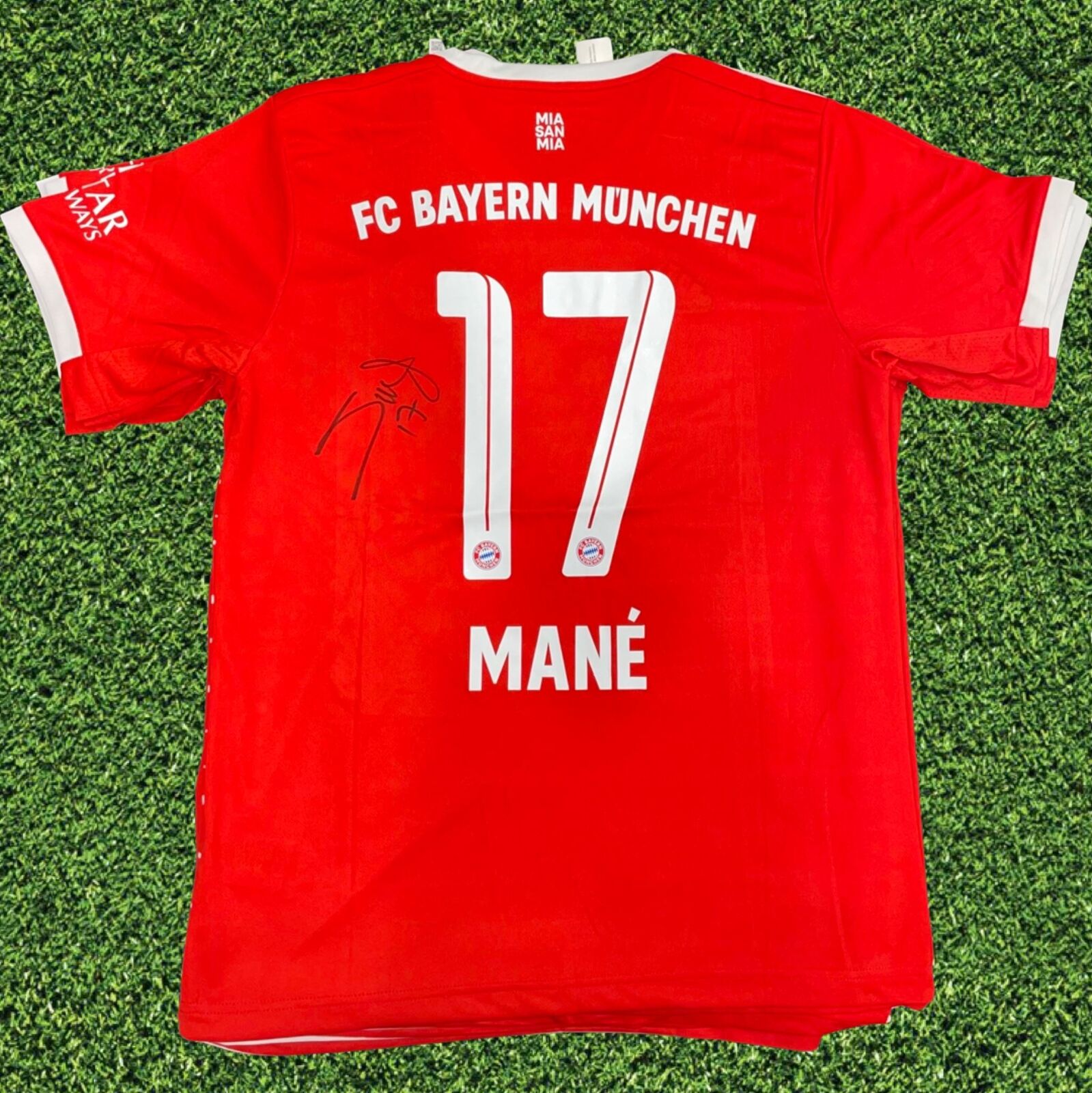 SADIO MANÉ SIGNED FC BAYERN MUNCHEN 2022/23 HOME SHIRT (AFTAL COA)