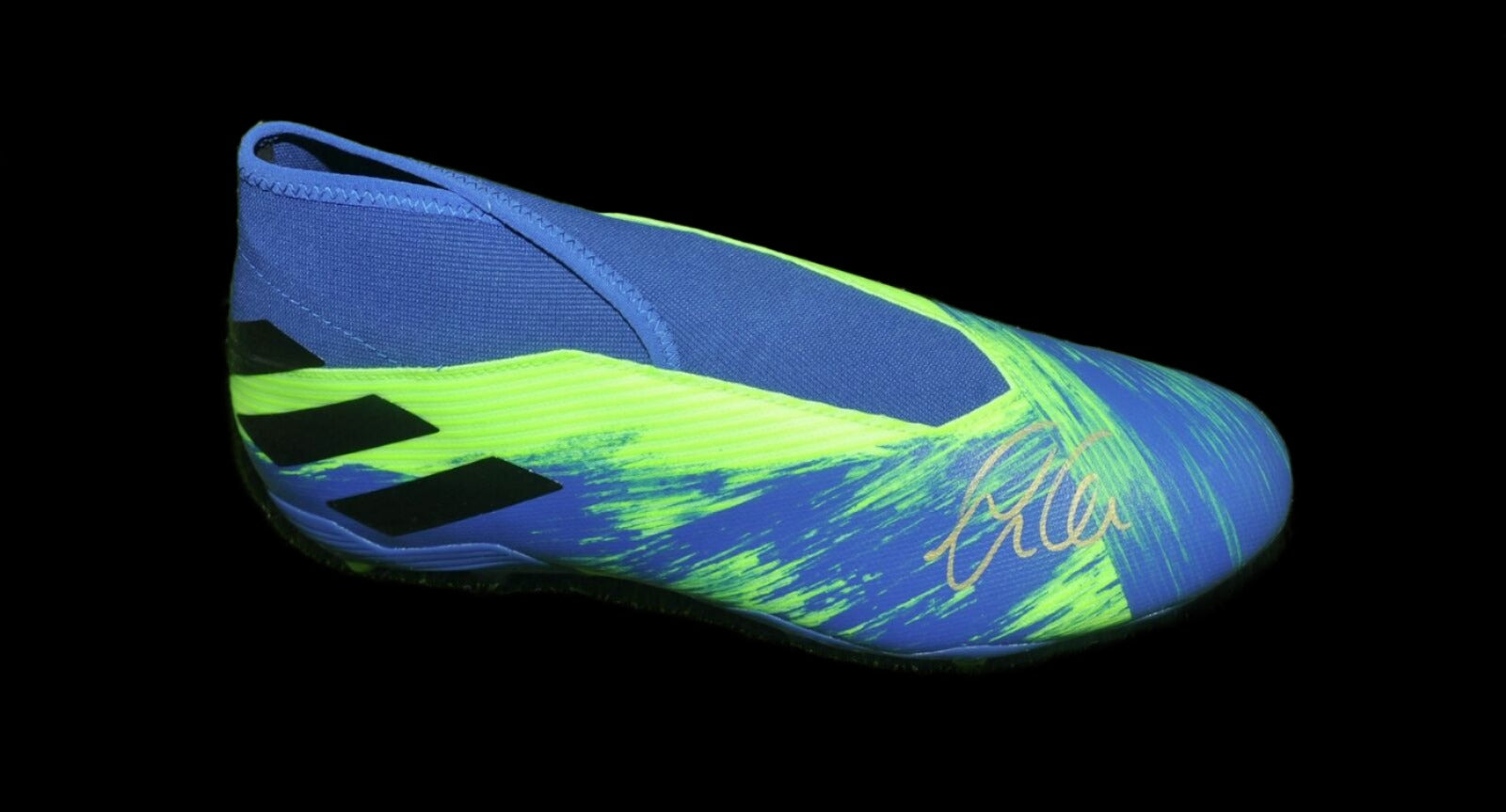 THIAGO ALCANTARA SIGNED ADIDAS NEMEZIZ FOOTBALL BOOT (AFTAL COA)