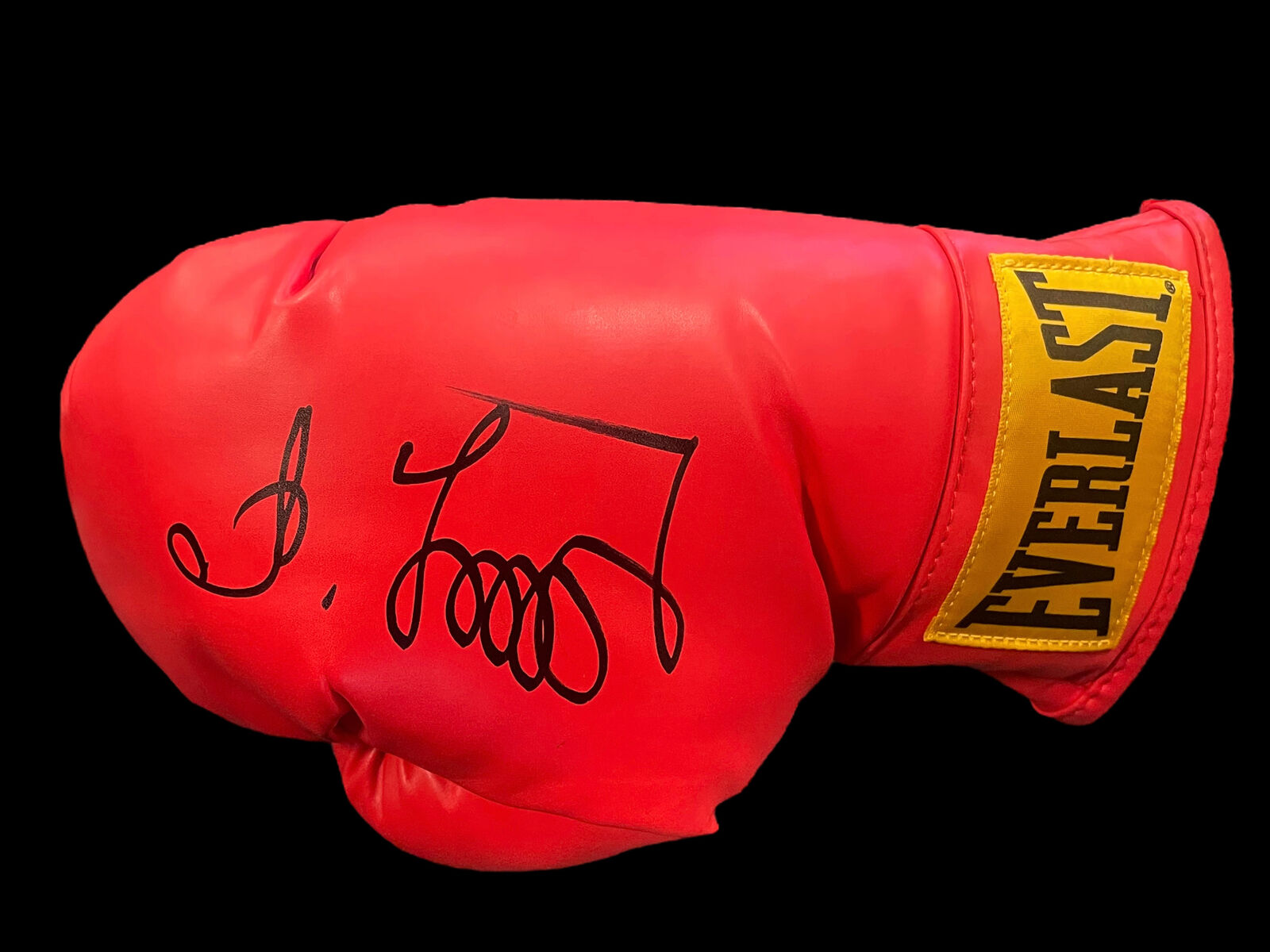 OLEKSANDR USYK SIGNED RED EVERLAST MEDIUM BOXING AUTOGRAPH GLOVE 3 (AFTAL COA)