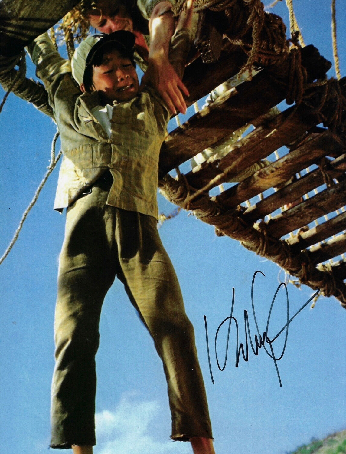 KE HUY QUAN SIGNED INDIANA JONES SHORT ROUND 14x11 PHOTO (AFTAL COA)