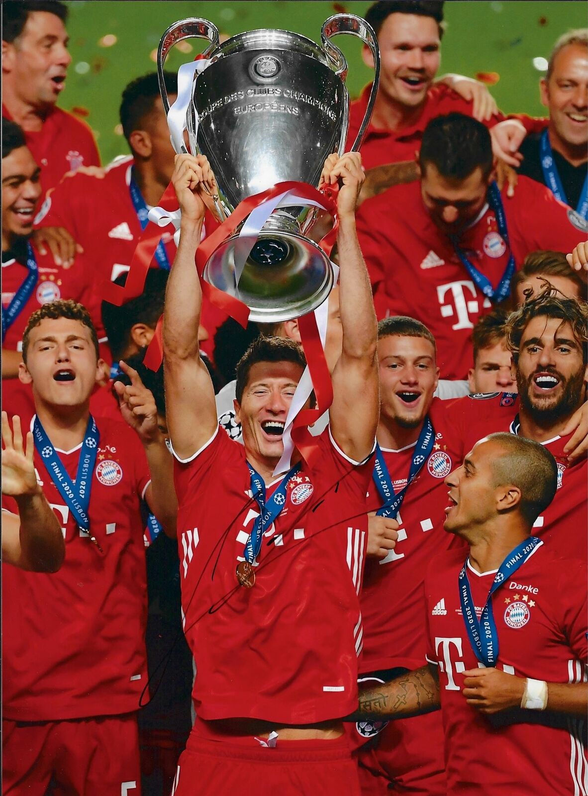 ROBERT LEWANDOWSKI SIGNED FC BAYERN MUNCHEN 16x12 A3 PHOTO 2 (AFTAL COA)