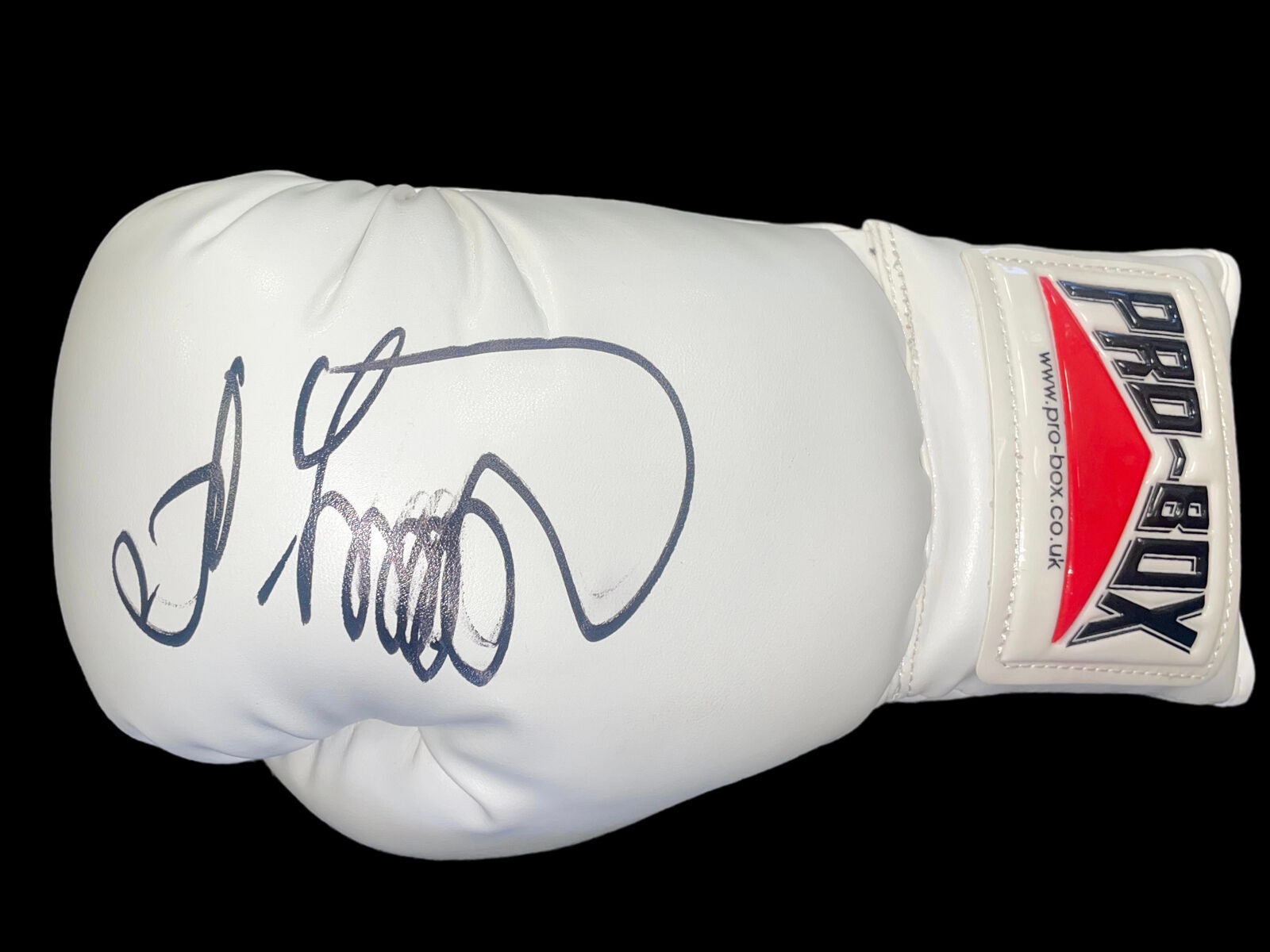OLEKSANDR USYK SIGNED BOXING WHITE PRO BOX AUTOGRAPH GLOVE 3 (AFTAL COA)