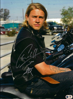 CHARLIE HUNNAM SIGNED JAX TELLER SONS OF ANARCHY 16x12 PHOTO (ACG CERT AG16683)-1