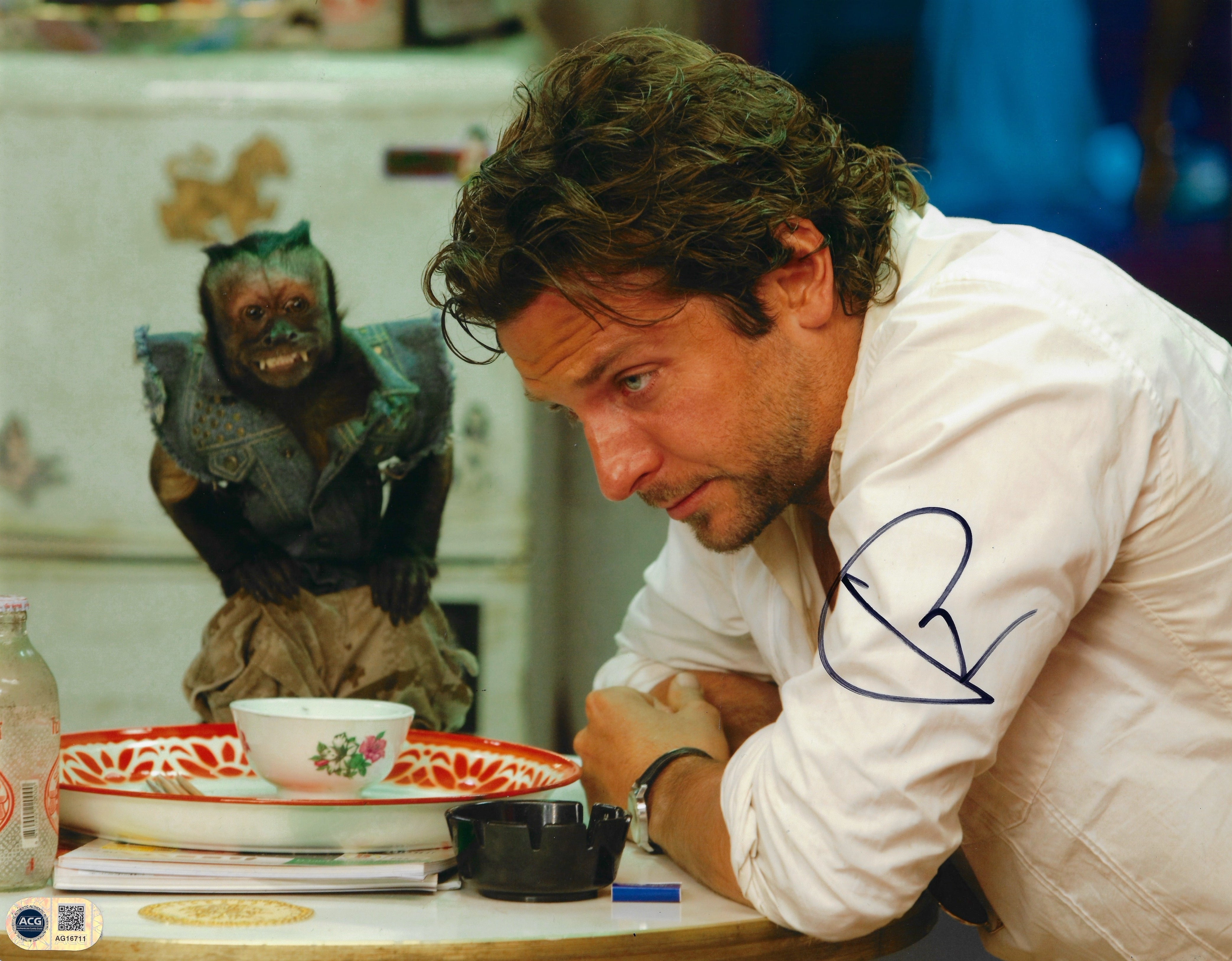 BRADLEY COOPER SIGNED 14x11 PHOTO THE HANGOVER (ACG CERT AG16711)