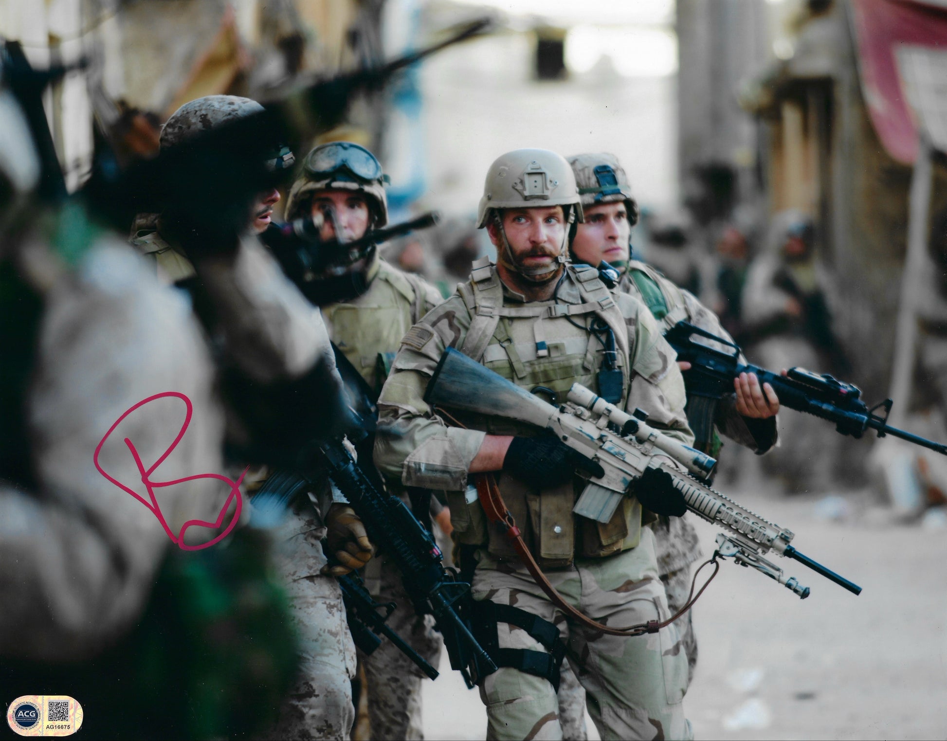 BRADLEY COOPER SIGNED 14x11 PHOTO AMERICAN SNIPER (ACG CERT AG16675)-1