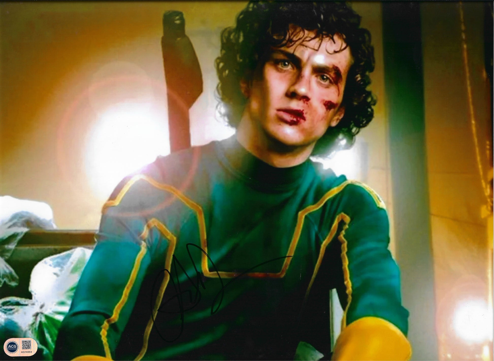 AARON TAYLOR JOHNSON SIGNED 16x12 KICK-ASS PHOTO (ACG CERT AG16553)-1