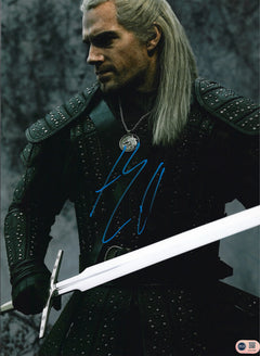 HENRY CAVILL SIGNED THE WITCHER GERALT 16x12 PHOTO (ACG CERT AG16750)-1