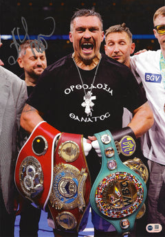 OLEKSANDR USYK SIGNED 16x12 UNDISPUTED CHAMP PHOTO (ACG CERT AG25431)-1