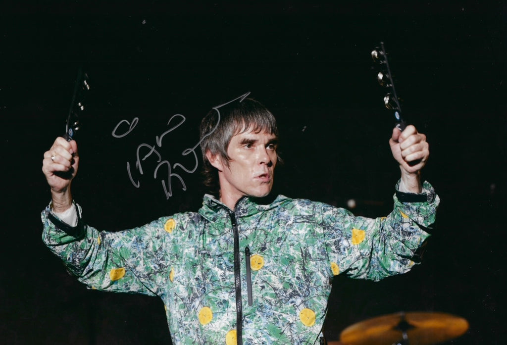 IAN BROWN SIGNED 16x12 STONE ROSES PHOTOGRAPH (AFTAL COA) 18