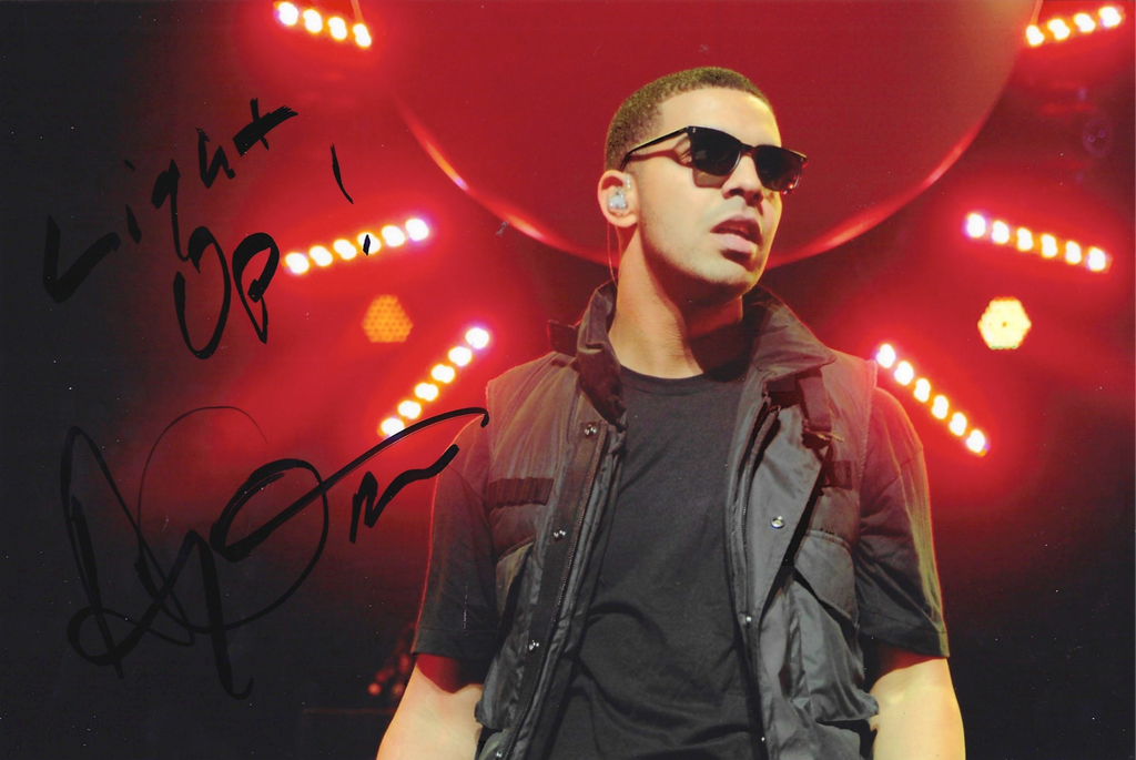 DRAKE SIGNED 12X8 PHOTOGRAPH DRIZZY RAPPER OVO (ACOA RACC COA)