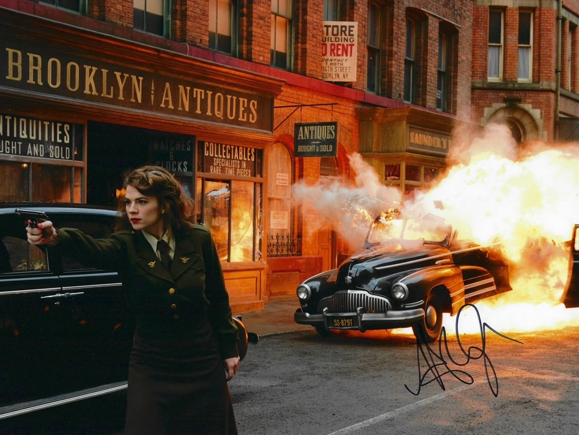 HAYLEY ATWELL CAPTAIN AMERICA SIGNED 14x11 PHOTO 3 (AFTAL COA)