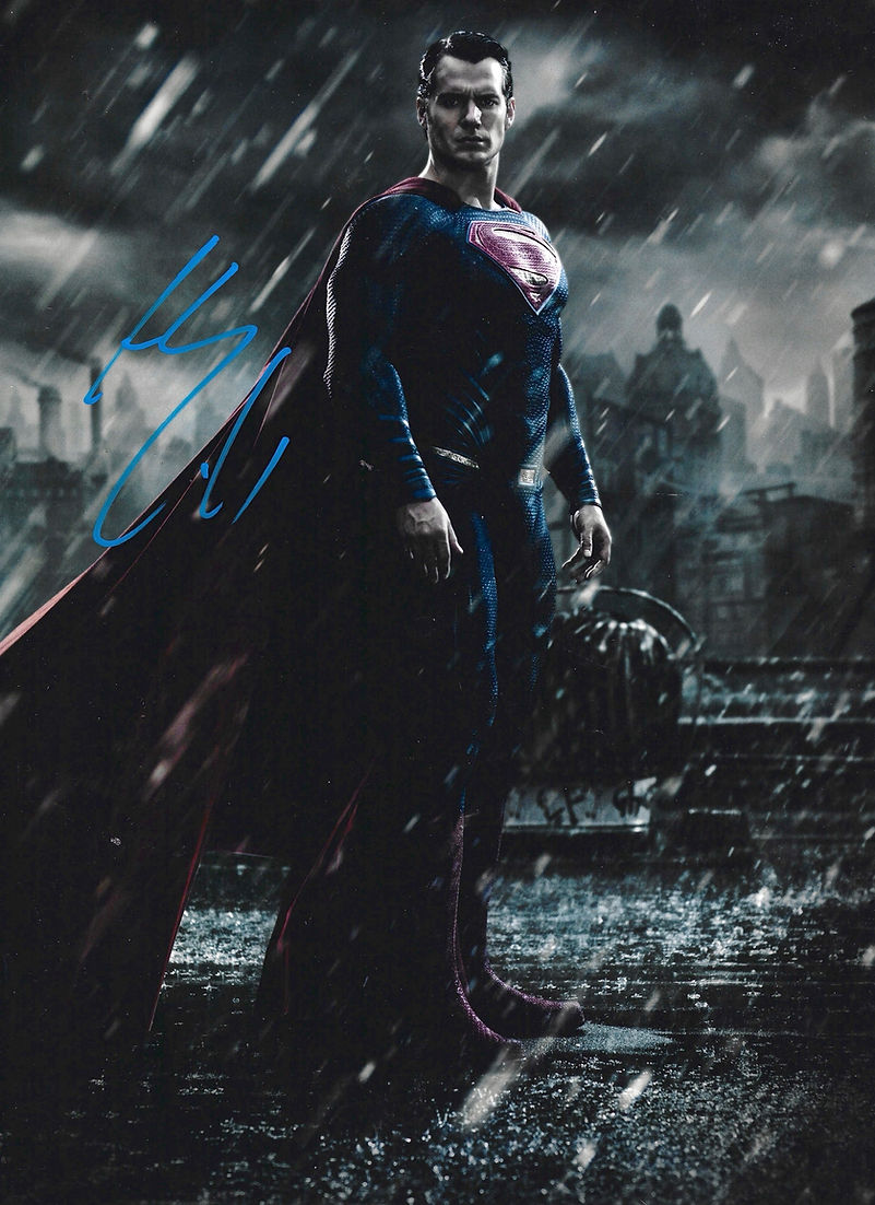 HENRY CAVILL SIGNED SUPERMAN 16x12 PHOTOGRAPH (AFTAL WITNESSED COA)