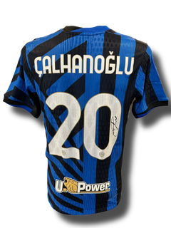 HAKAN CALHANOGLU SIGNED 2024/25 INTER MILAN HOME PLAYER SHIRT CALHANOGLU 20 (AFTAL COA)-1