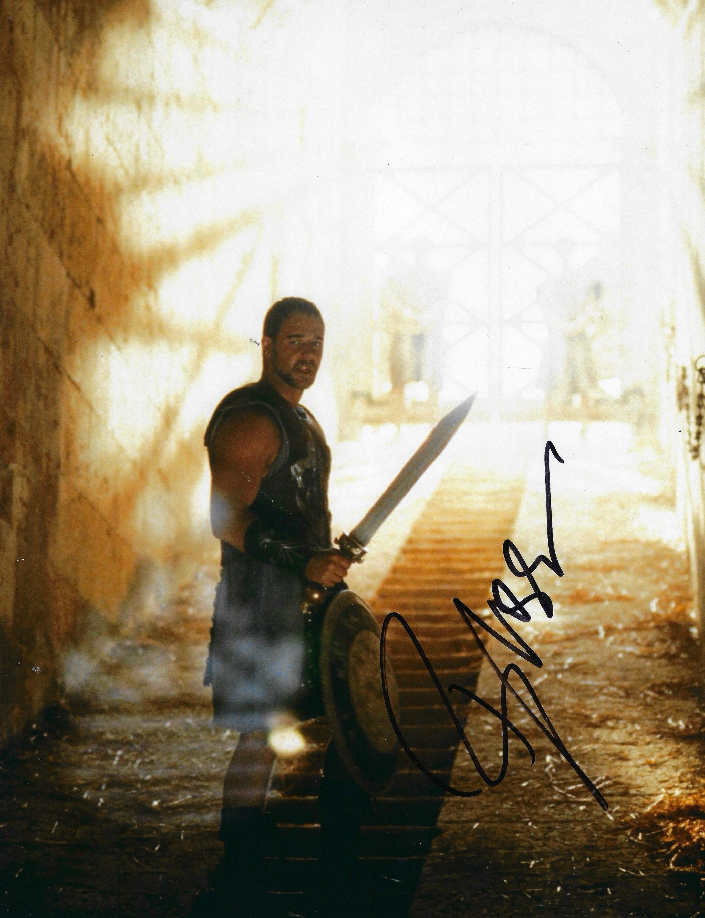 RUSSELL CROWE SIGNED 14x11 GLADIATOR MOVIE PHOTOGRAPH (AFTAL COA) 2