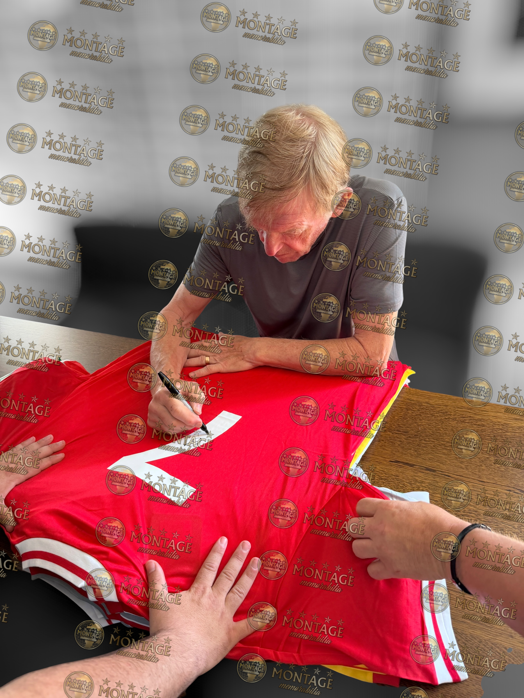 KENNY DALGLISH SIGNED LIVERPOOL FC ROME 1984 HOME SHIRT (ACG CERT AG135910)-2