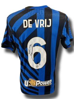 STEFAN DE VRIJ SIGNED 2024/25 INTER MILAN HOME PLAYER SHIRT DE VRIJ 6 (AFTAL COA)-1