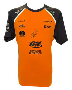 OSCAR PIASTRI SIGNED MCLAREN CASTORE 2025 FORMULA 1 T-SHIRT (ACG CERT AG17783)-1