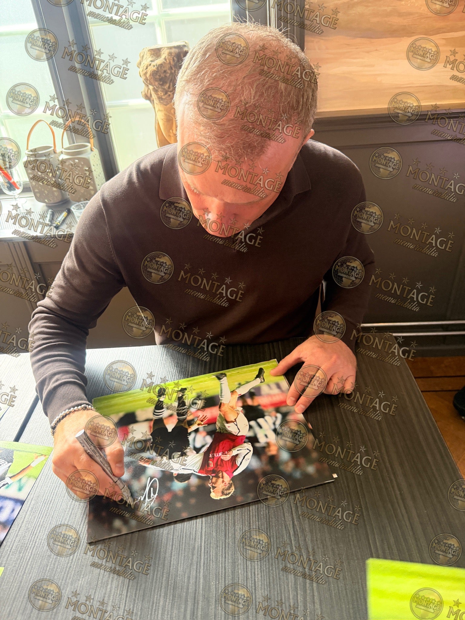 DENNIS BERGKAMP SIGNED ARSENAL 14X11 NEWCASTLE GOAL PHOTO (ACG WITNESS AG46486)