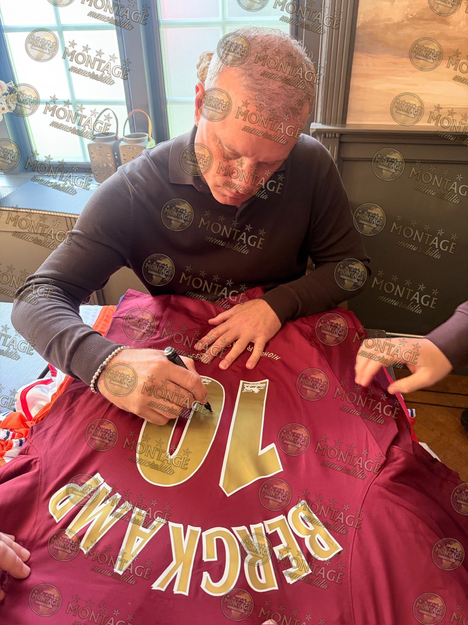 DENNIS BERGKAMP SIGNED ARSENAL FC 2005/06 HOME SHIRT (ACG WITNESS AG46515)