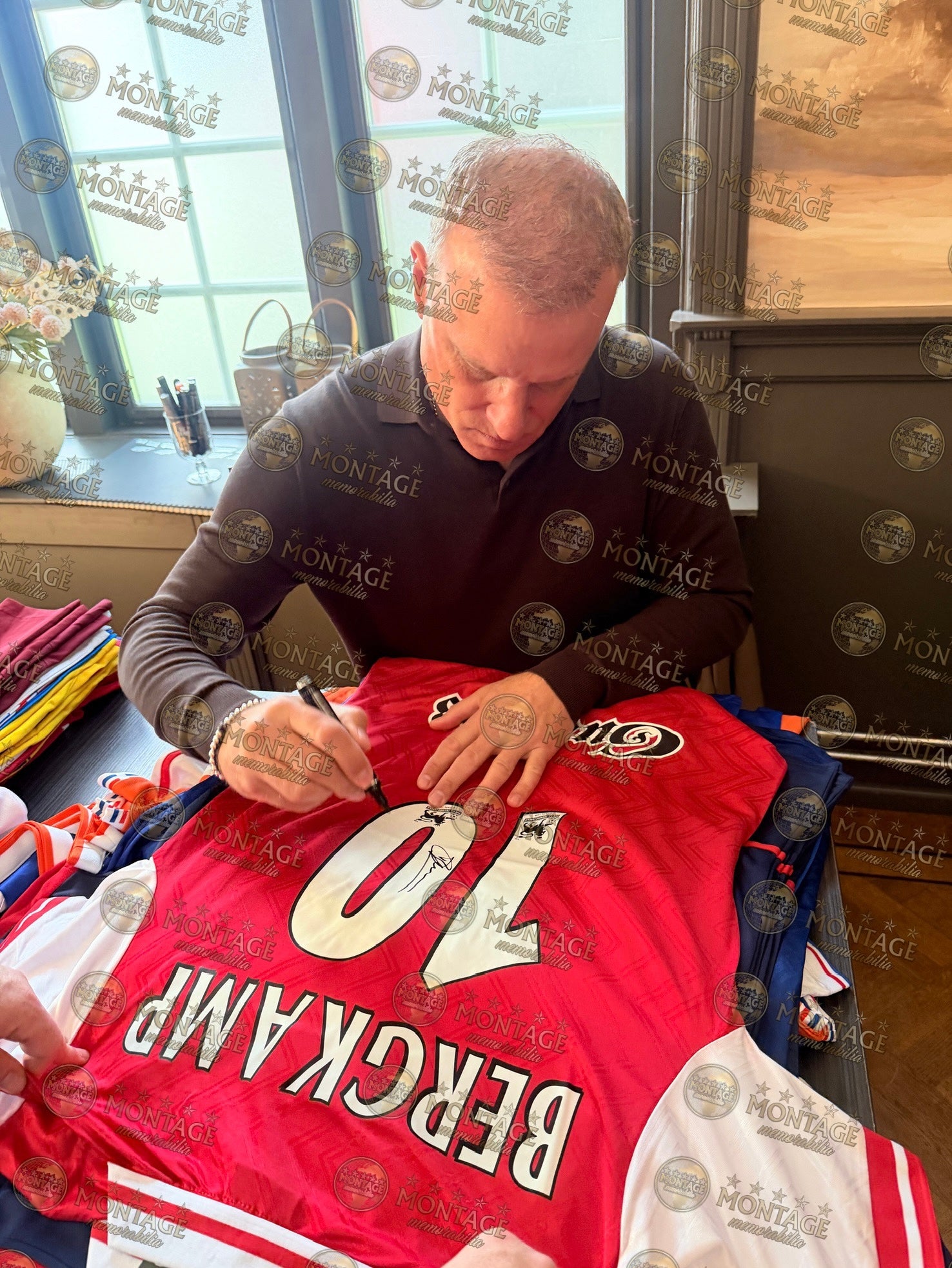 DENNIS BERGKAMP SIGNED ARSENAL FC 1996/98 HOME SHIRT (ACG WITNESS AG46511)