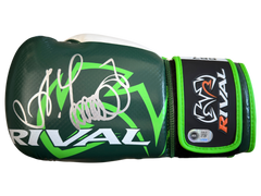 OLEKSANDR USYK SIGNED GREEN RIVAL BOXING GLOVE UNDISPUTED CHAMP (ACG CERT AG136156)-1