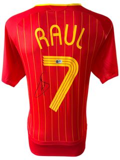 RAUL SIGNED SPAIN 2006/08 HOME SHIRT (ACG CERT AG136174)-1