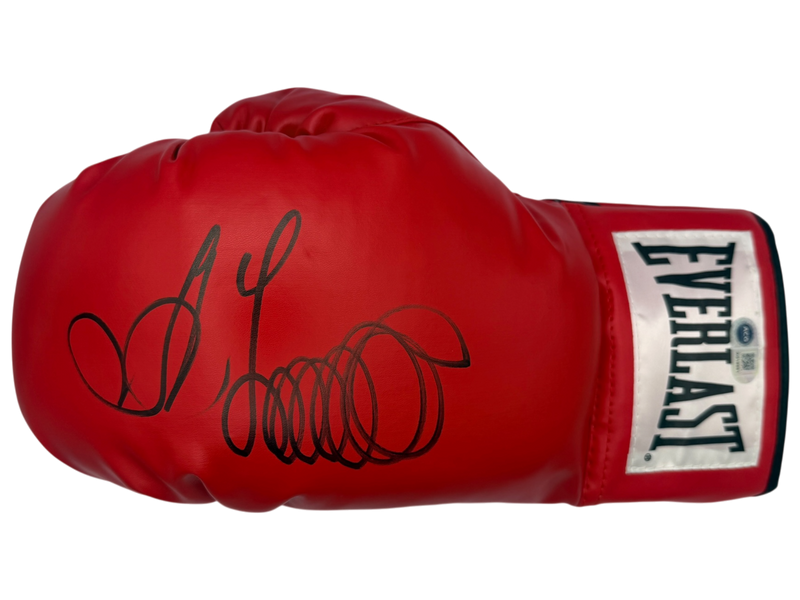 OLEKSANDR USYK SIGNED RED EVERLAST BOXING GLOVE UNDISPUTED CHAMP (ACG CERT AG18881)-1