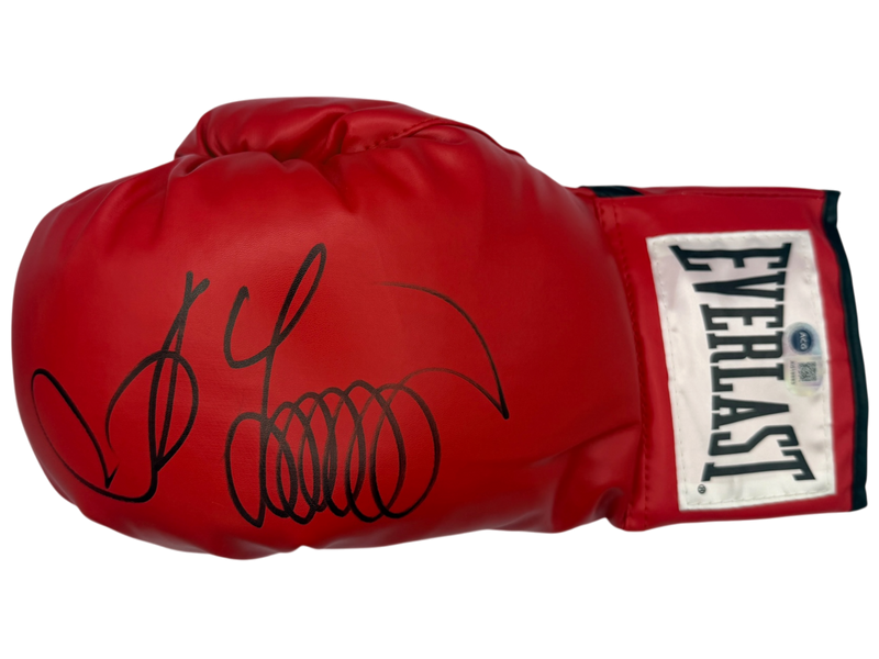 OLEKSANDR USYK SIGNED RED EVERLAST BOXING GLOVE UNDISPUTED CHAMP (ACG CERT AG18883)-1