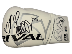 OLEKSANDR USYK SIGNED WHITE RIVAL BOXING GLOVE UNDISPUTED CHAMP (ACG CERT AG18893)-1